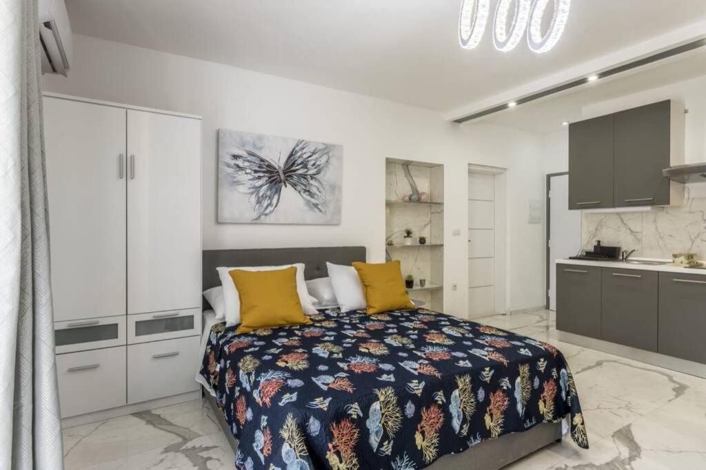 Royal Platinum Studio Apartment Vodice Exterior photo