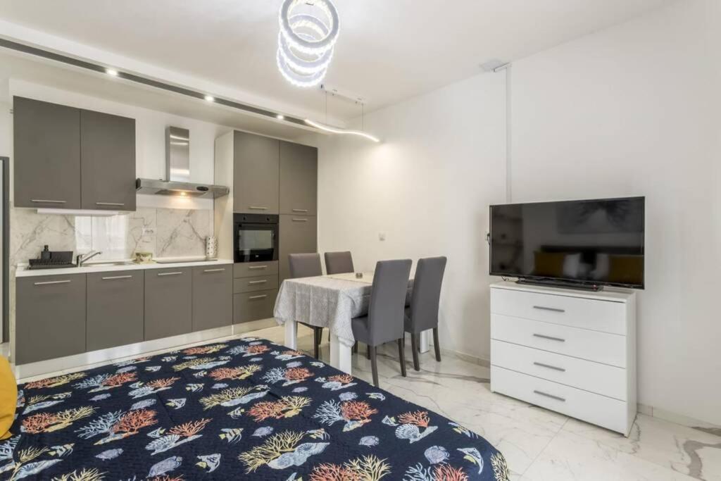 Royal Platinum Studio Apartment Vodice Exterior photo